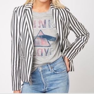 Cupcakes and Cashmere Winston Striped Blazer